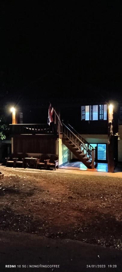 Chanmuang Guesthouse Mae Hong Son Dış mekan fotoğraf